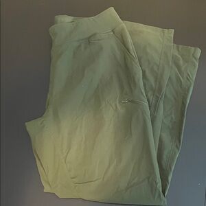 Mountain hardware Women’s Dark Pine Dynama Ankle Pant